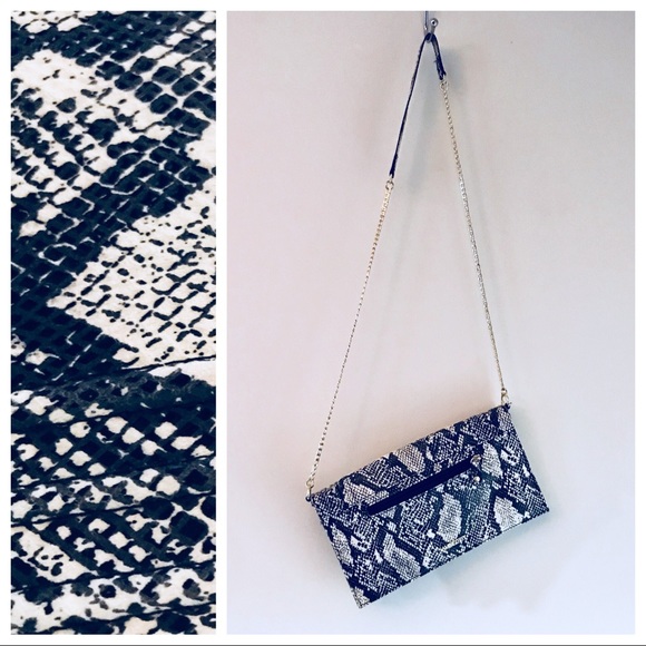 Sam & Libby Handbags - Sam & Libby snakeskin crossbody envelope clutch